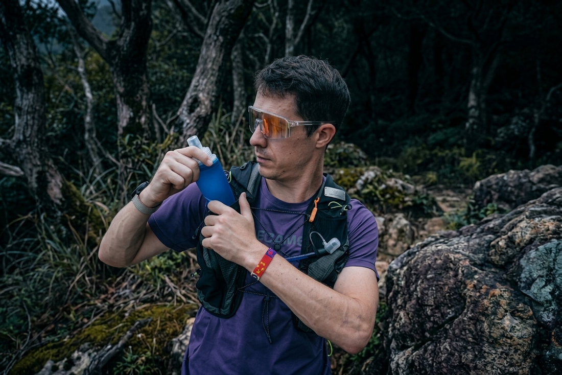 Soft Flasks vs Hydration Bladders: Which Trail Vest System Fits Your Run